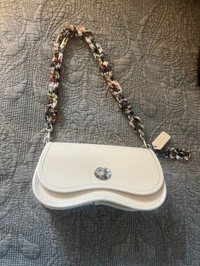 Coach Coachtopia Wavy Dinky Cream Bag CW807 Multcolor Chain Handle Bag and Tag